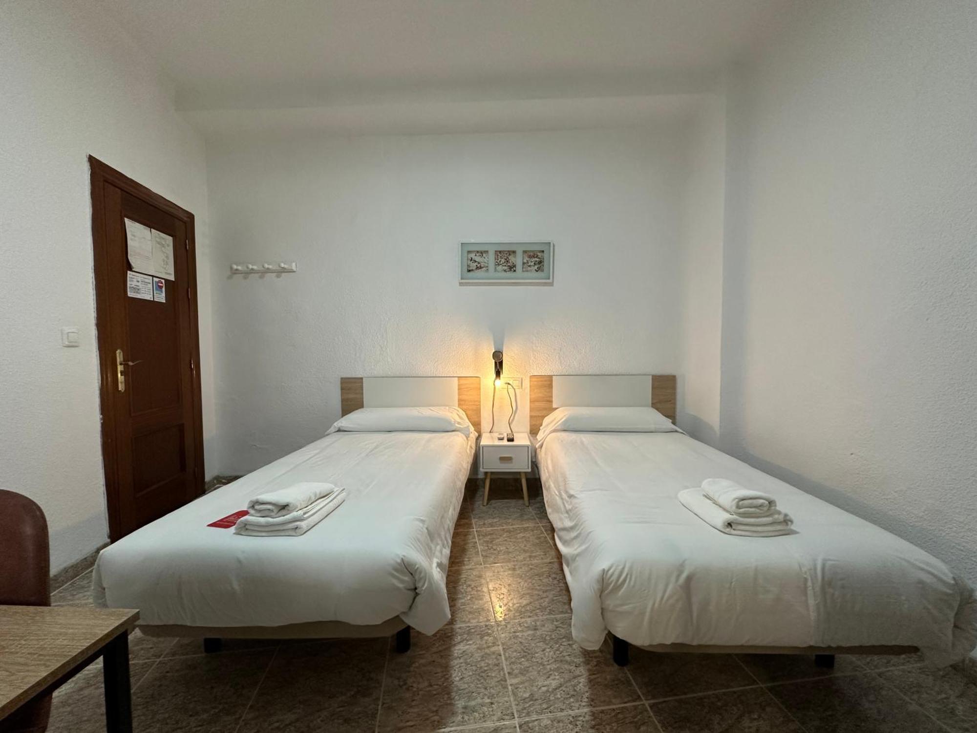 Pension Recogidas Granada Exterior photo
